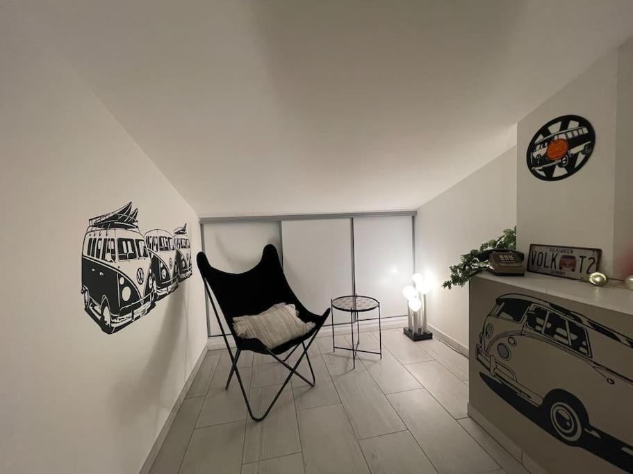 Appartement Vintage 90 M2 Duplex Classe Фрежюс Экстерьер фото