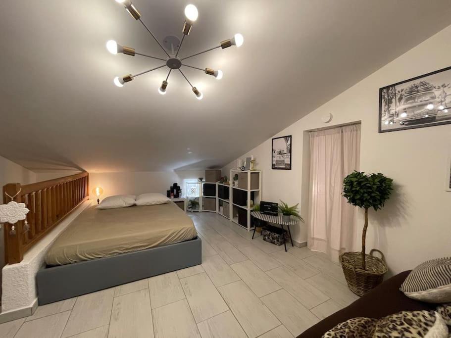 Appartement Vintage 90 M2 Duplex Classe Фрежюс Экстерьер фото